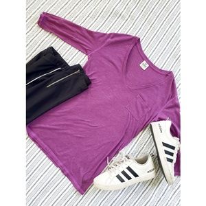 2/20 Victoria's Secret PINK 3/4 Sleeve Tee B8